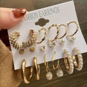 NEW Earrings set